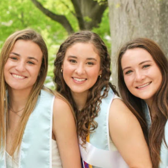 Meet your Posher, Abigail - Picture 1 of 1